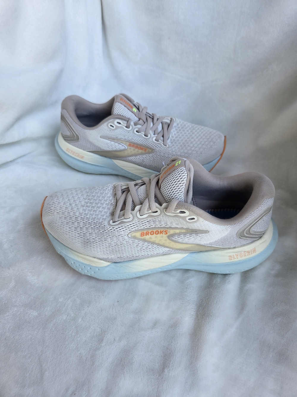 Brooks Glycerin 21 Running Shoes Women’s Size 7.5‎ Wide D Beige Blue